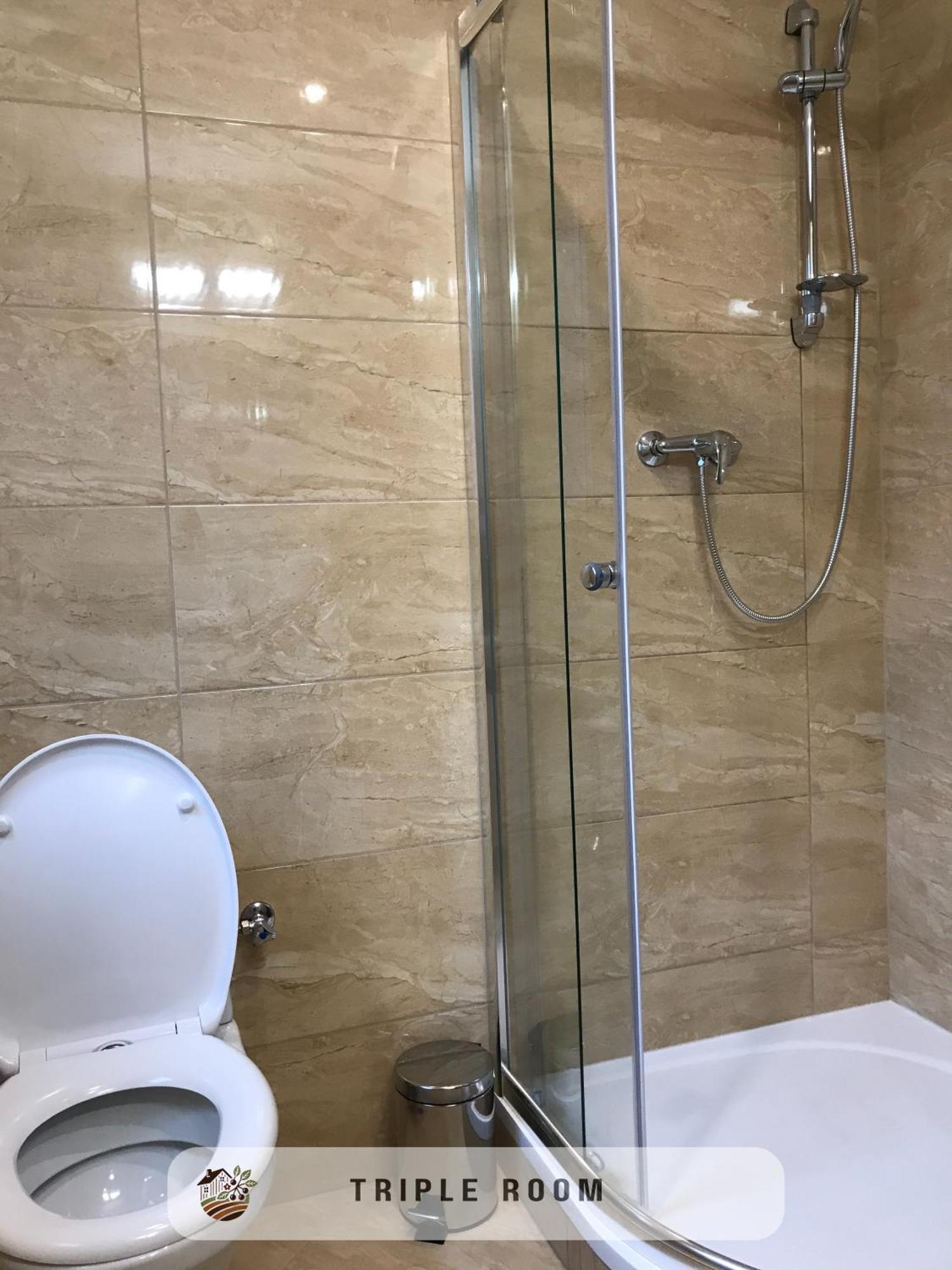 Apartmanovy Dom Visnove Exterior foto